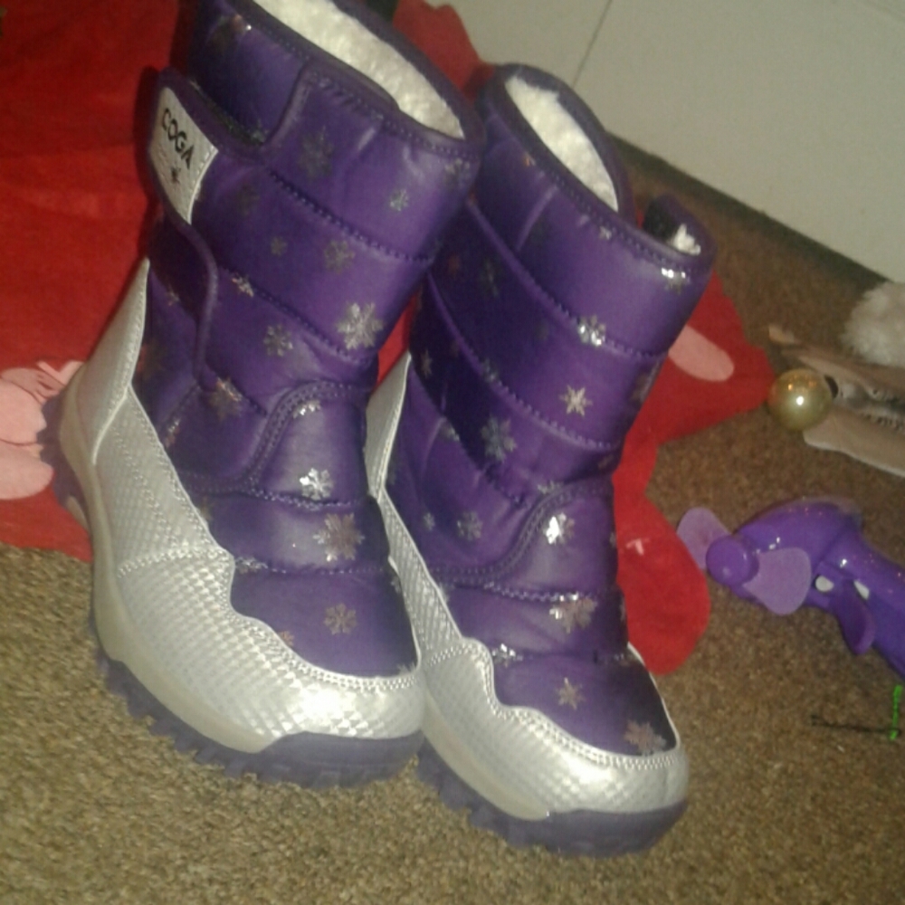 Kid winner  boots